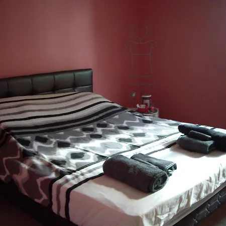 Lejlighed Meuble Spacieux De 1 A 5 Personnes Linge De Maison Et Menage En Fin De Sejour Compris