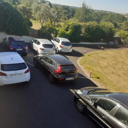Lejlighed Meuble Spacieux De 1 A 5 Personnes Linge De Maison Et Menage En Fin De Sejour Compris Cholet