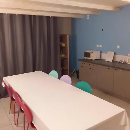 Lejlighed Meuble Spacieux De 1 A 5 Personnes Linge De Maison Et Menage En Fin De Sejour Compris